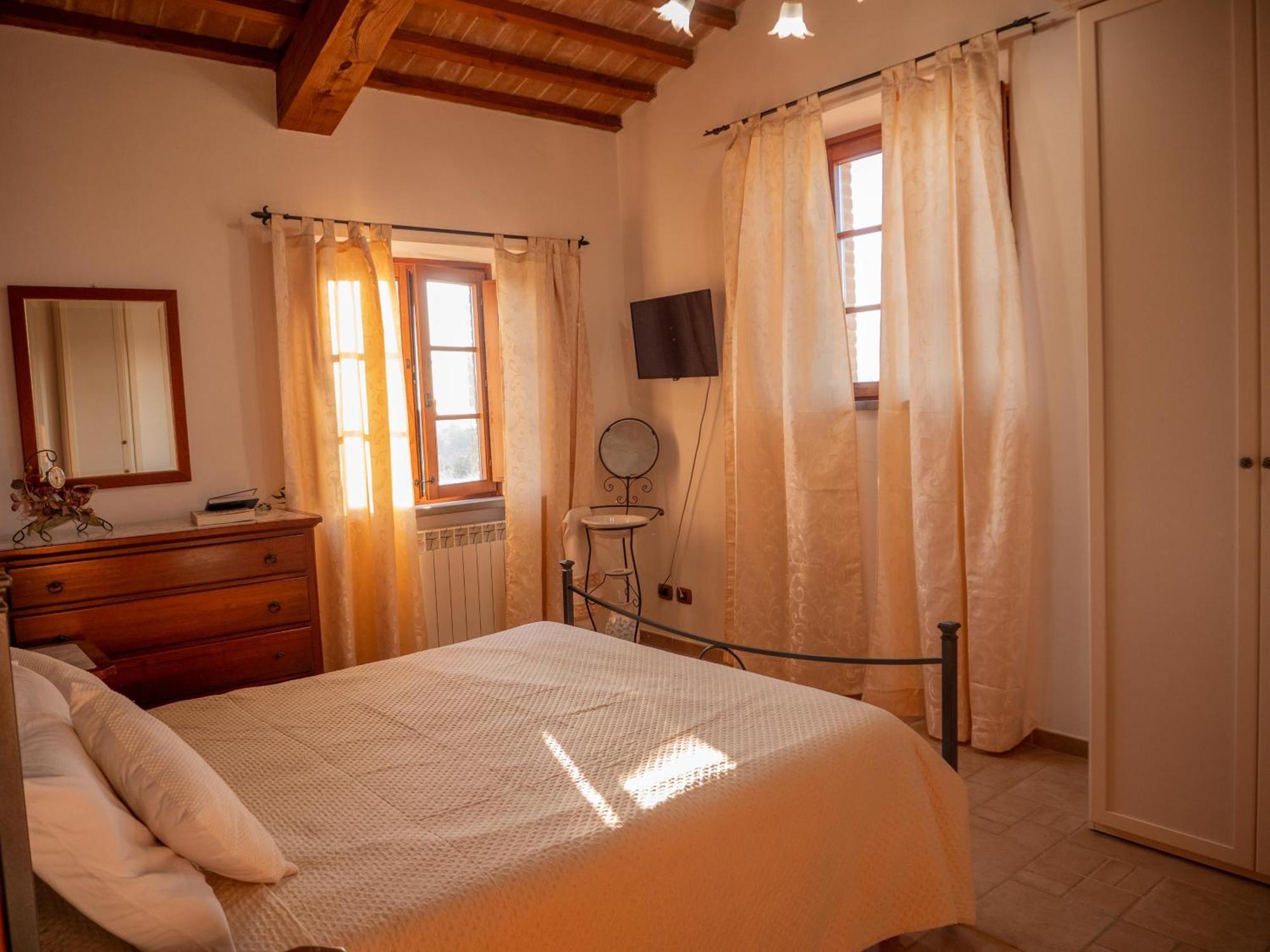 Agriturismo Pascianella Appartamento Bel Tramonto Castelmuzio Екстер'єр фото